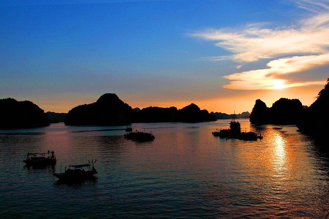 3-Day Cruise on Ha Long Bay With Kayaking, Swimming, Cooking Class,... - Hiking and Water Activities at Ti Top Island