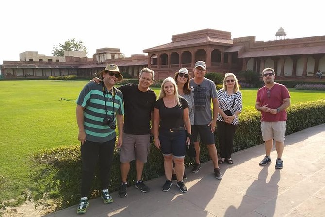 3 Day Golden Triangle Tour : Delhi - Agra - Jaipur - Booking Information