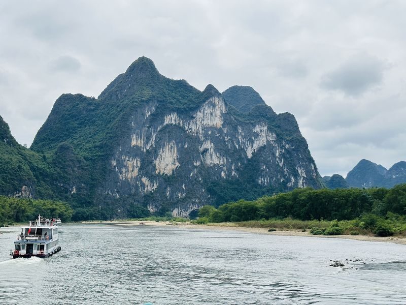 3-Day Guilin + Li River + Yangshuo Tour ( Cruise, Raft & Ride) - Silver Cave: a cool change of pace