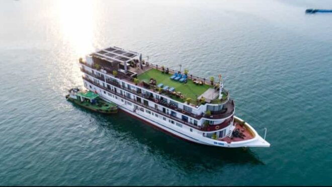 3-Day: Halong Bay 5-Star Cruise Balcony Cabin - Ninh Binh - Cruise and Activities