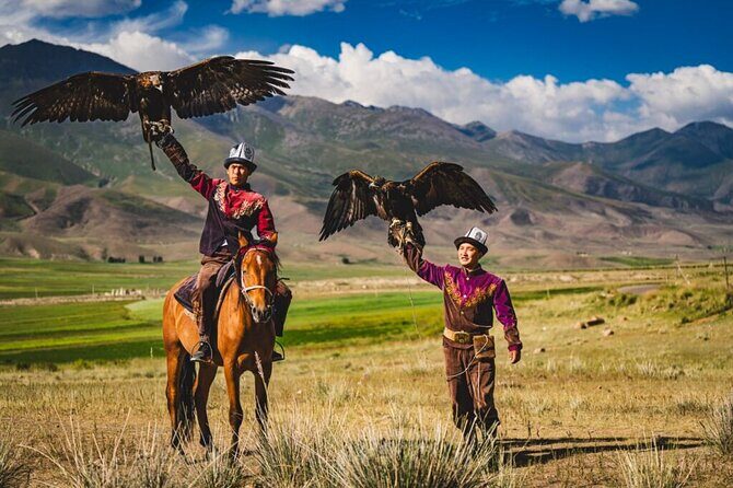3 Day Highlights:Yurt Camp, Eagle Show and Lake,all year around - Exploring the 3-Day Kyrgyzstan Highlights Tour