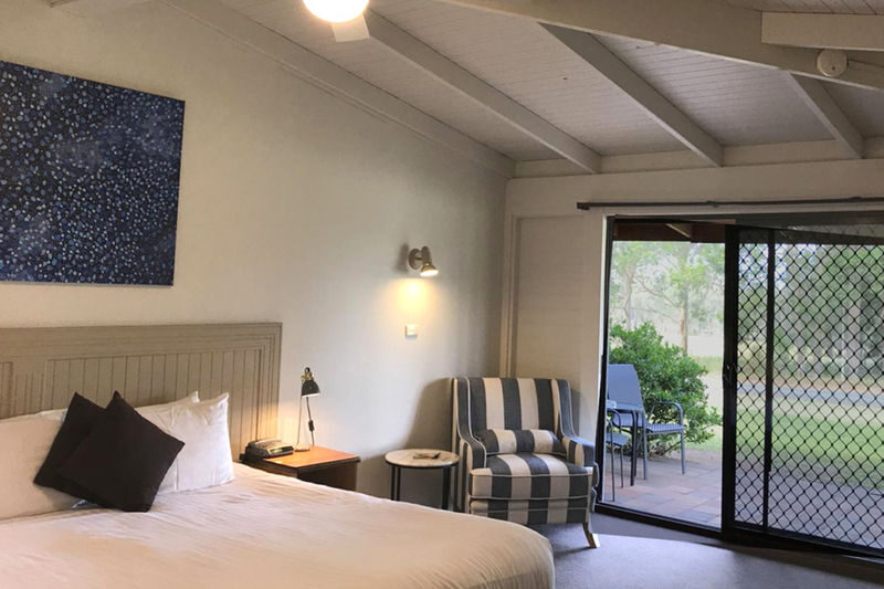 3-Day Hunter Valley Return Trip by Scenic Train from Sydney - Day 2: vines, tasting and optional regional tours