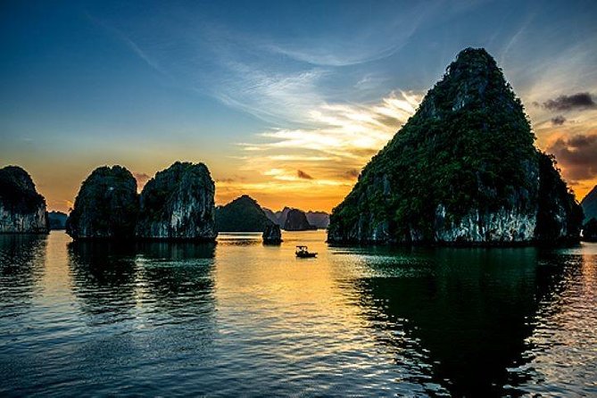 3-Day Luxury Bai Tu Long Bay Cruise on the Dragon Pearl Junk Boat - Reviews and Ratings