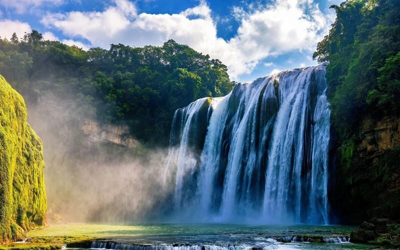 3-day luxury tour of Guizhou (Huangguoshu Waterfall + Xiaoqikong in Libo + Xijiang Qianhu Miao Village) - Three days, three sides of Guizhou