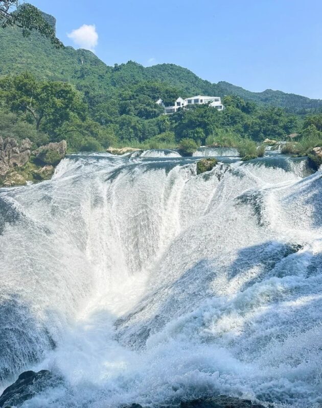 3-day luxury tour of Guizhou (Huangguoshu Waterfall + Xiaoqikong in Libo + Xijiang Qianhu Miao Village) - Pack for rain, stairs and long road hours