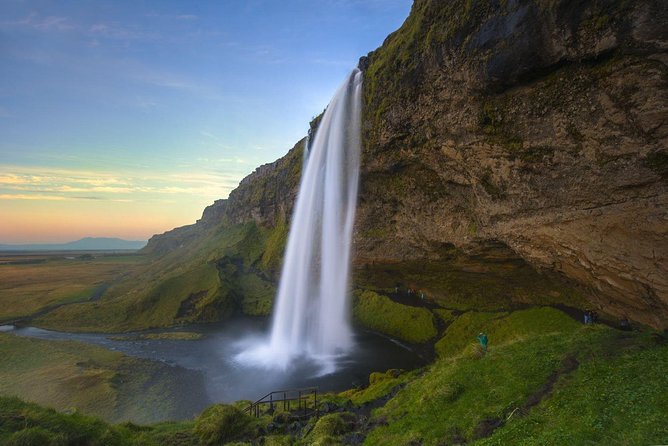 3 Day Northern Lights & South Iceland - PRIVATE TOUR - The Sum Up