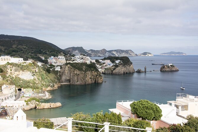 3-day Private Cruise to Ponza and Palmarola on a Sailing Boat - The Sum Up