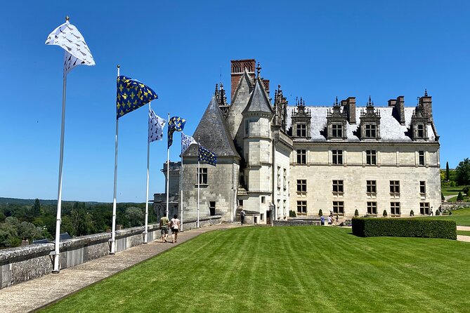 3-Day Private Loire Castles Trip With 2 Wine Tastings From Paris - Day 1: Departure From Paris