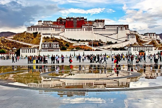 3-Day Private Tibet Tour From Xiamen: Lhasa, Yamdrok Lake and Khampa La Pass - Important Notes for Travelers