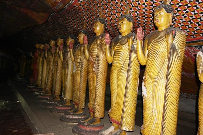 3 Day Privet Tour To Kandy & Sigiriya From Colombo - Day 1: Exploring Colombo and Departure to Kandy
