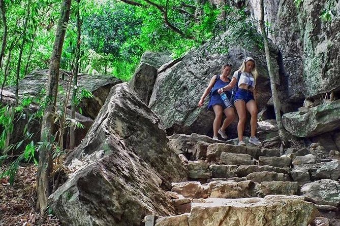 3 Day SriLanka Cultural Tour:Dambulla/ Sigiriya/ Polonnaruwa / Minneriya/ Kandy - Common Questions