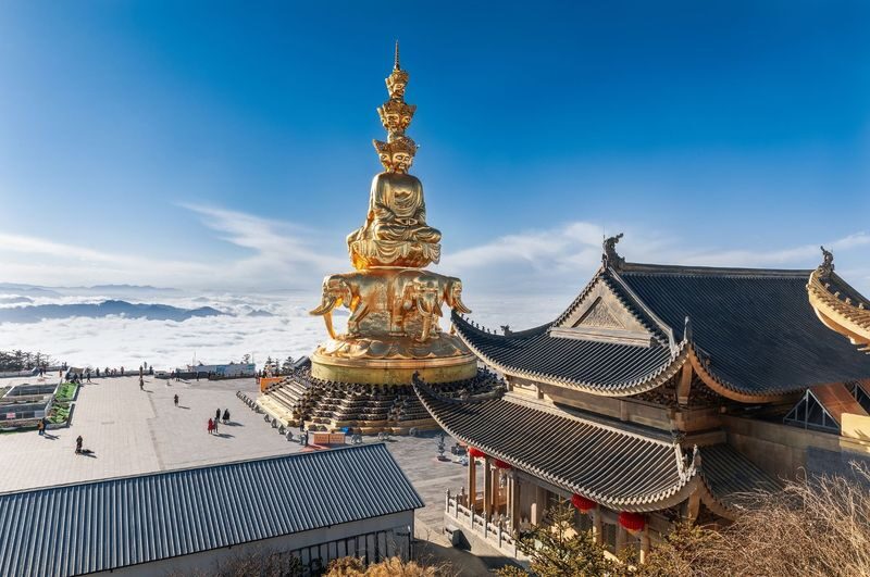 3-Day Tour of Mount Emei, Leshan & Panda Base in Sichuan - Leshan’s Giant Buddha begins a packed first day