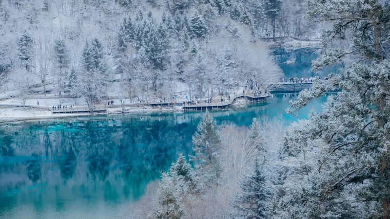 3-Day Tour to Jiuzhaigou, Huanglong, Mount Siguniang, and Dujiangyan (First Class/2-8 People Group Optional) - Who should book this three-day route