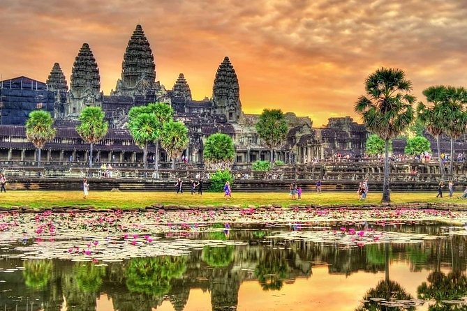 3-Day Tour With With All Major Temple, Banteay Srei + Floating Village - Transportation and Accommodation Details