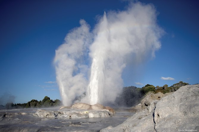 3 Day Waitomo Caves, Hobbiton Movie Set and Rotorua Tour From Auckland - Reviews and Cancellation Policy