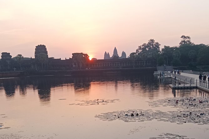 3 Days Angkor Temple Tours Floating Village From Dawn To Dusk - Day 3: Witnessing the Spectacular Sunrise and Sunset at Angkor Wat