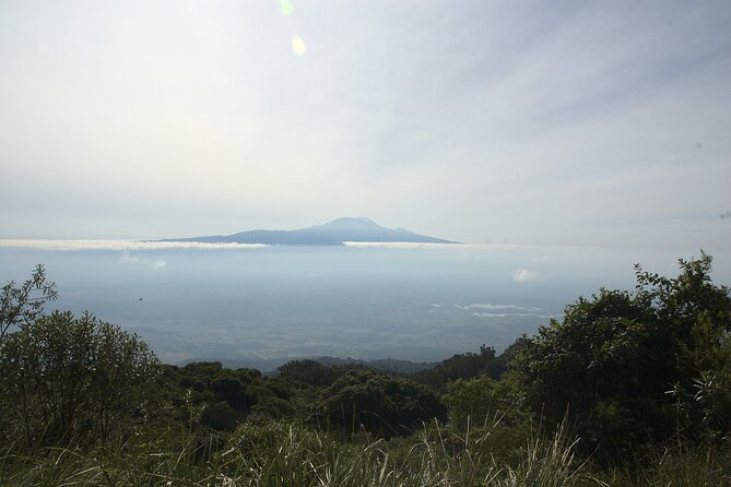 3 Days Hiking Adventure on Mount Meru - Inclusions and Exclusions