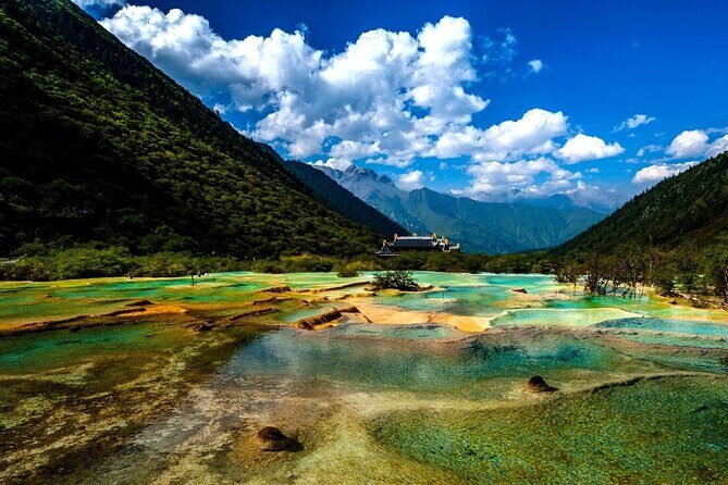 3 Days Jiuzhaigou and Huanglong Tour by Fast Train from Xian - FAQs