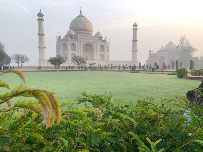 3-Days Luxury Golden Triangle Tour Agra & Jaipur From Delhi - Day 2: Agra to Jaipur - Sunrise at the Taj Mahal and Fatehpur Sikri