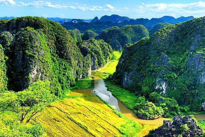 3 Days Luxury Ninh Binh Tour and Halong Overnight Cruises - Day 1: From Hanoi to Ninh Binh – Temples, Caves, and Views