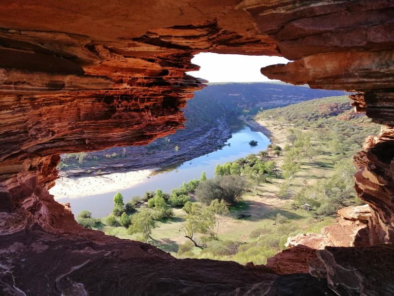 3 Days Pink Lake, Kalbarri, and Margaret River Guided Tour - Small group, close quarters