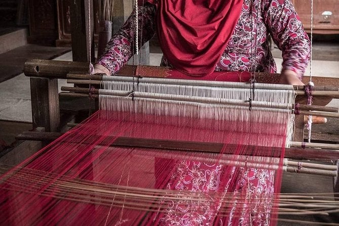 3 Days Private Padang Tour: Minangkabau Cultural Center, Village & City Tour - What To Expect