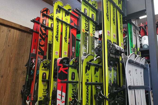 3 Days Ski or Snowboard Equipment Rental in Borovets - Package Details and Pricing