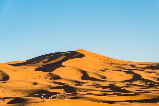 3 Days to Explore the Sahara Desert of Merzouga - What to Pack
