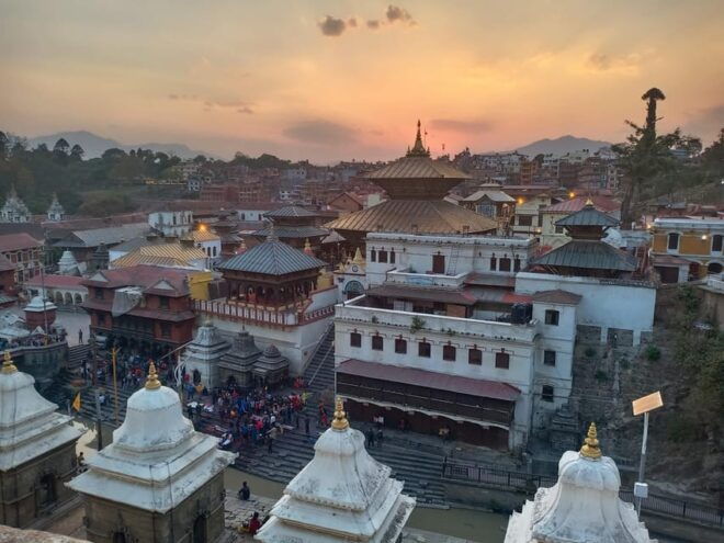 3 Days Tour in Kathmandu Valley - Day 2: Exploring Bhaktapur