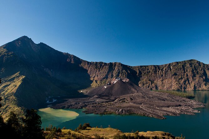 3 Days Tour in Mount Rinjani Summit With Lake Hiking - Essential Packing List