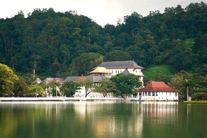 3 Days Tour to Kandy Nuwara Eliya & Sigiriya from Colombo - An In-Depth Look at the 3-Day Sri Lanka Tour