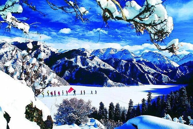 3 Days Urumqi Heavenly Lake and Turpan Tour - Overview of the Tour Experience