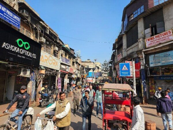 3-Hour Agra Heritage Walking Tour With Tuk-Tuk Ride - Tour Experience