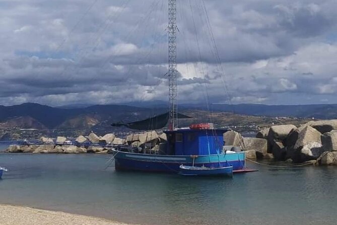 3 Hour Boat Tour in Messina - Tour Highlights