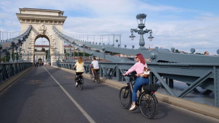 3-Hour Budapest E-Bike Adventure! - Group Size and Cancellation Policy