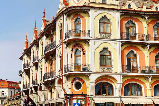3-Hour Cultural Walking Tour of Oradea - Expectations and Recommendations
