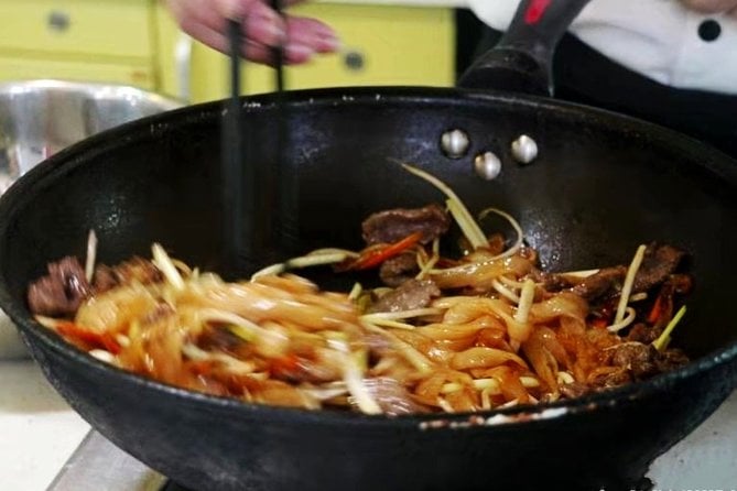 3-Hour Guangzhou Private Cooking Class With Local Market Visit - Meeting and Pickup Details
