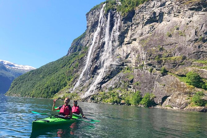 3-Hour Guided Kayak Experience in Geiranger - Meeting and Pickup