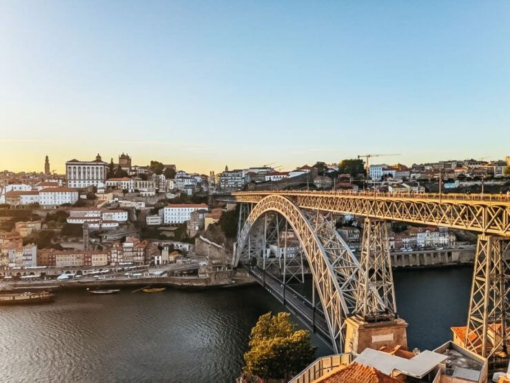 3-Hour Porto by Night Tour With Fado Show & Dinner - Tour Highlights