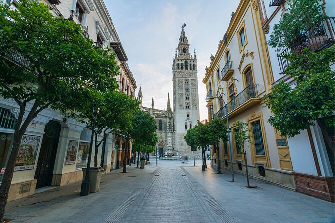 3-Hour Private Bike Tour With a Local Seville Guide - Bike Route and Duration