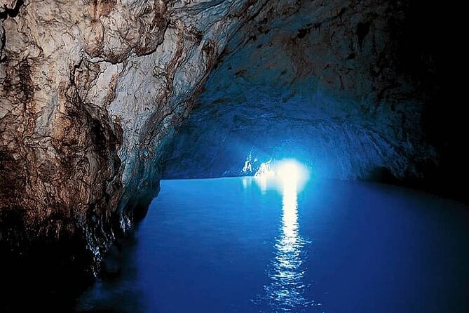 3-Hour Private Boat Tour of Capri With a Swim Stop - Meeting Point Information