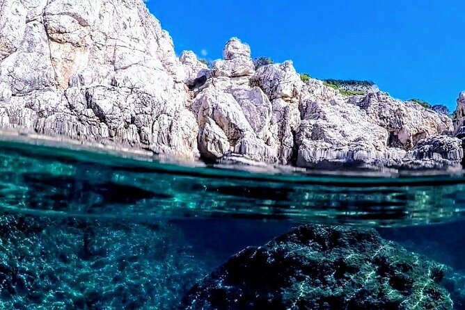 3-Hour Private Boat Tour of the Island of Capri - Price and Booking