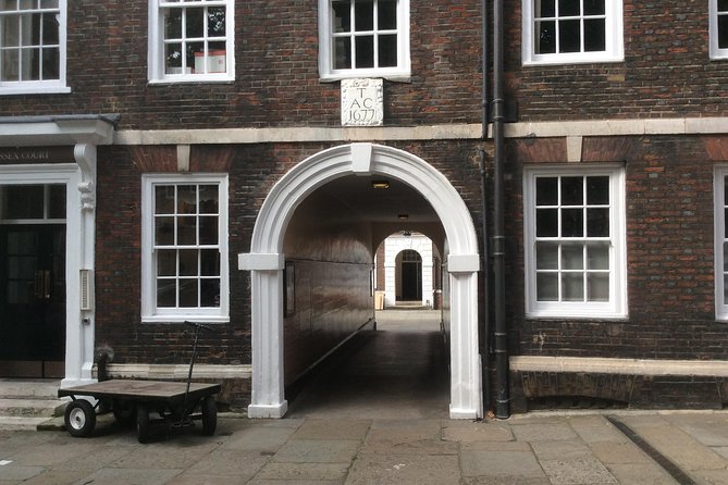 3 Hour Private Downton Abbey London Locations Walking Tour - Tour Overview and Highlights