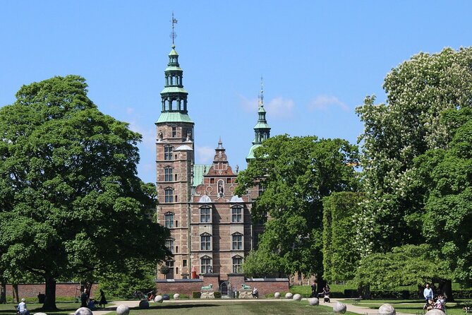 3 Hour Private Guided Copenhagen Walking Tour - Tour Highlights