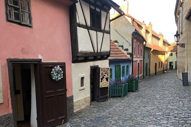 3 Hour Private InstaTour in Prague - Good To Know
