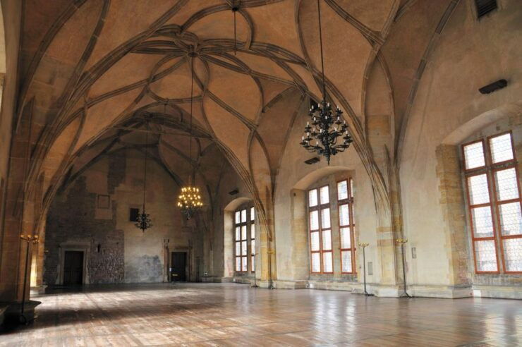 3-hour Private Prague Castle Walking Tour - Tour Duration and Meeting Point