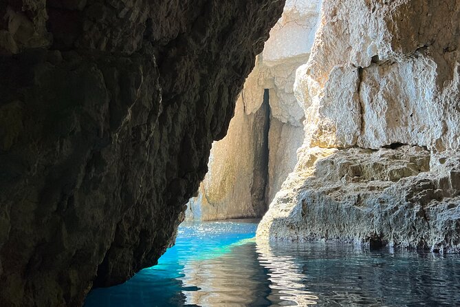 3-Hour Private Tour in Zakynthos, Cameo Island & Keri Caves - Tour Highlights