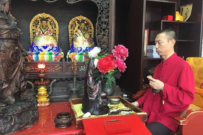 3-Hour Private Walking Tour including Monk Blessing Ceremony at Lama Temple - An In-Depth Look at the Tour Experience