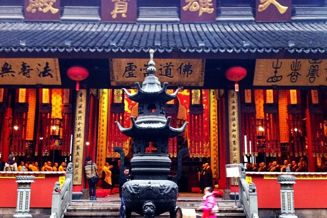 3-Hour Shanghai Jade Buddha Temple Tour With Calligraphy Experience - Good To Know