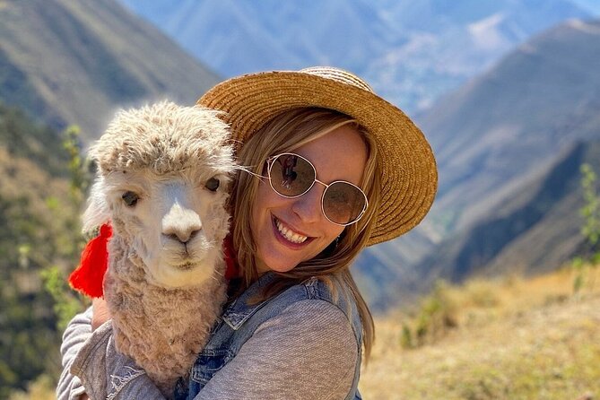 3-Hour Small-Group Hiking With Alpaca in Sacred Valley - Cultural Immersion Highlights